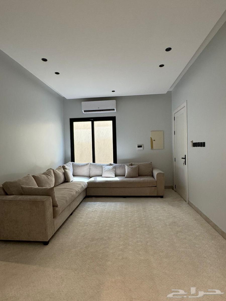 كنب وسجاد للبيع64481277970305110