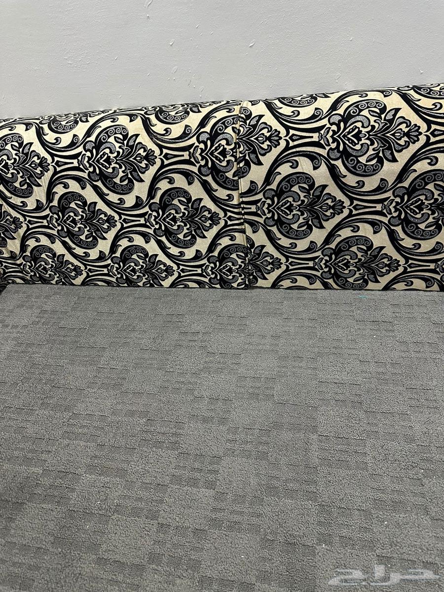 Backrests, carpets, and curtains, all clean used items64480579177602110