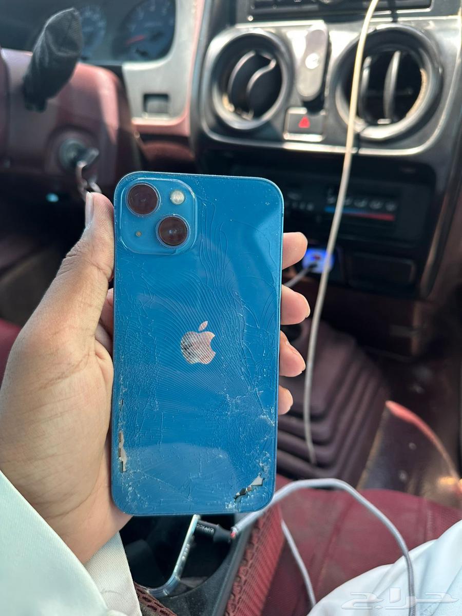 ايفون 13 مافك قيقا 12864481373380738111