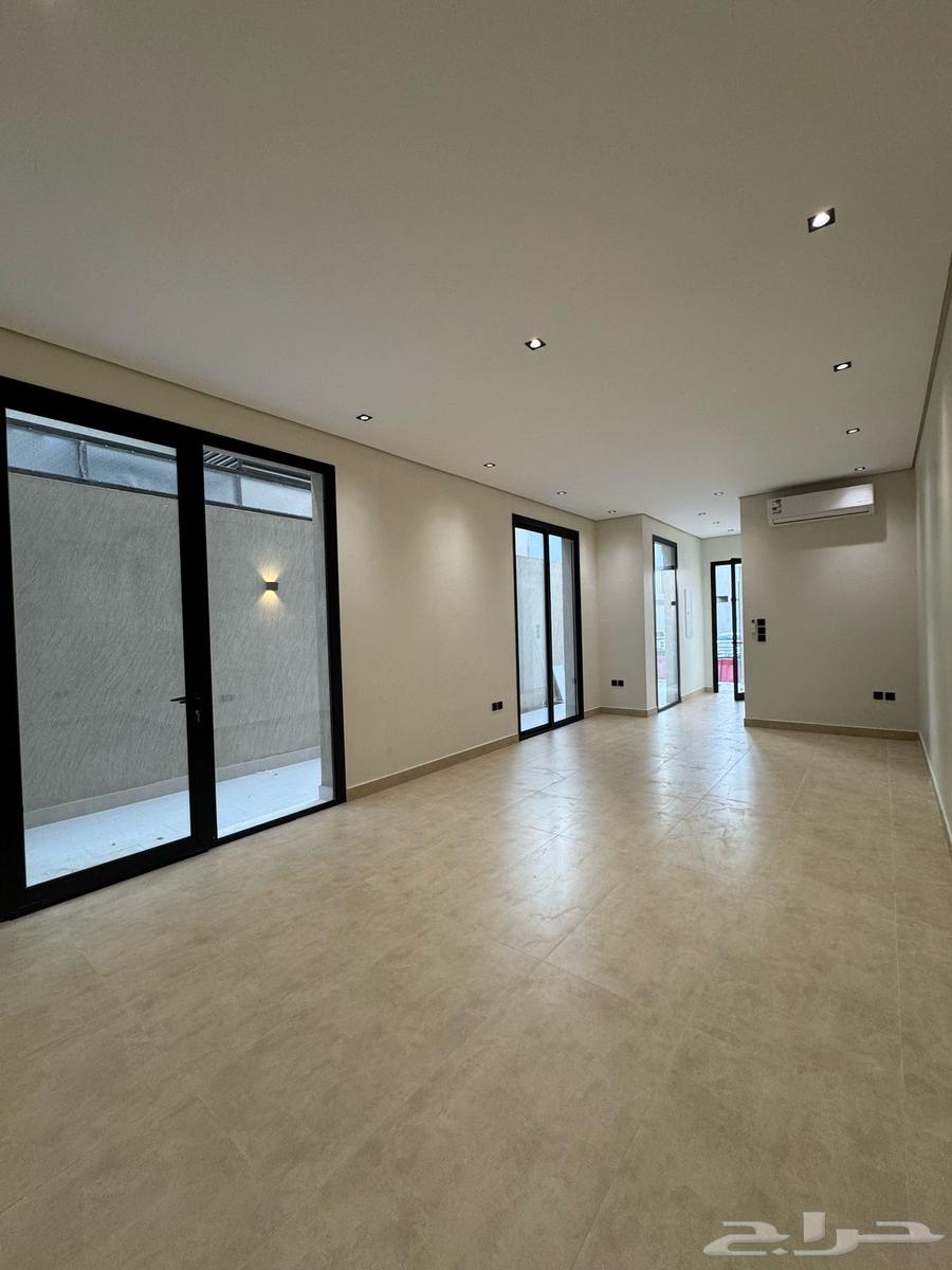 Two-story apartment in Al-Arid64143180191875114