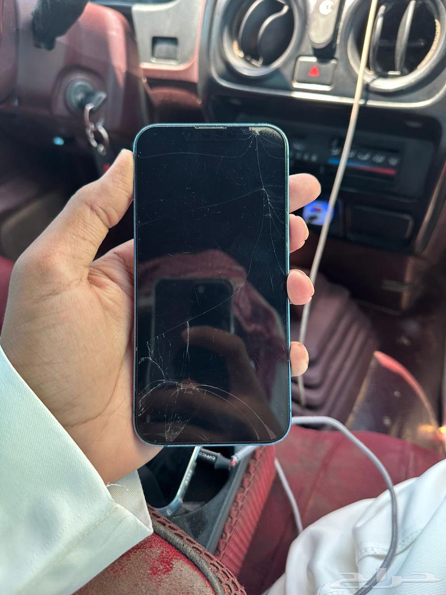 ايفون 13 مافك قيقا 12864481373380738112