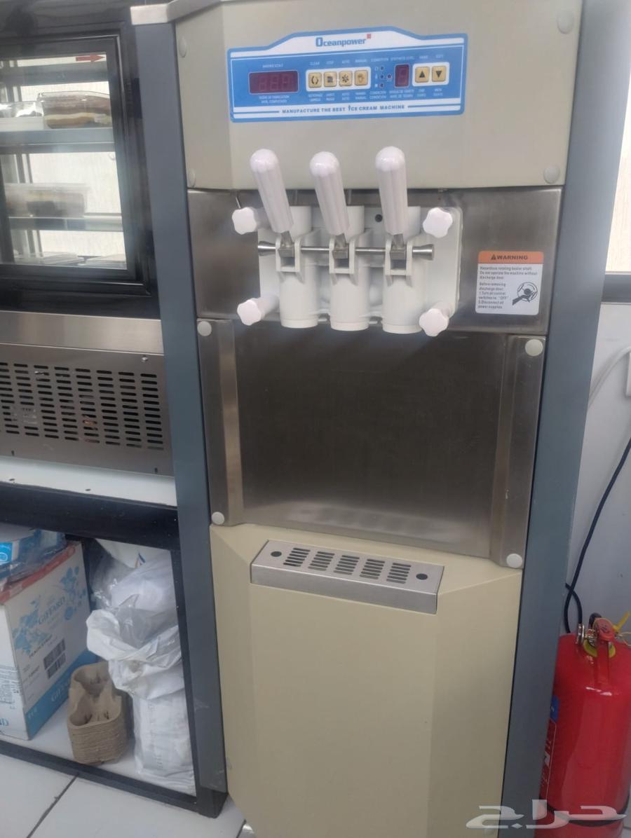 Ice cream machine64483178062722110