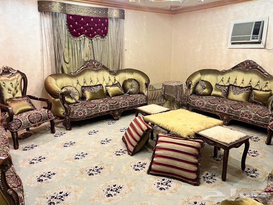 كنب فخم للبيع يصلح مجالس يشيل عدد كثير64483501126915110