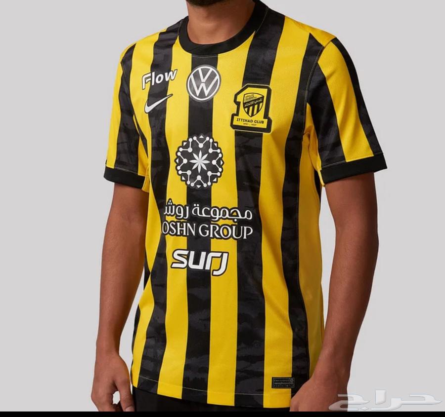 تيشرتات أنديه العربيه وايضا  متواجد برشلونه لطلب خاص64483068853891114