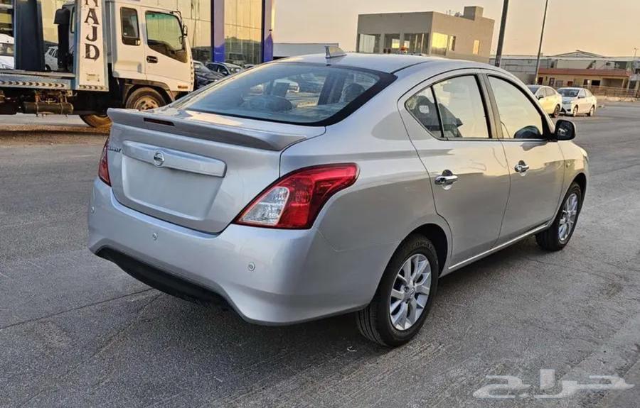 Sunny Model 202464658981029634113