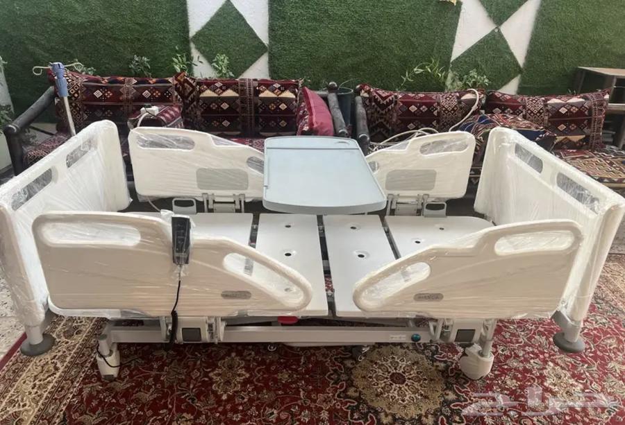 سرير طبي كهربائي 8 حركات64482376893058114