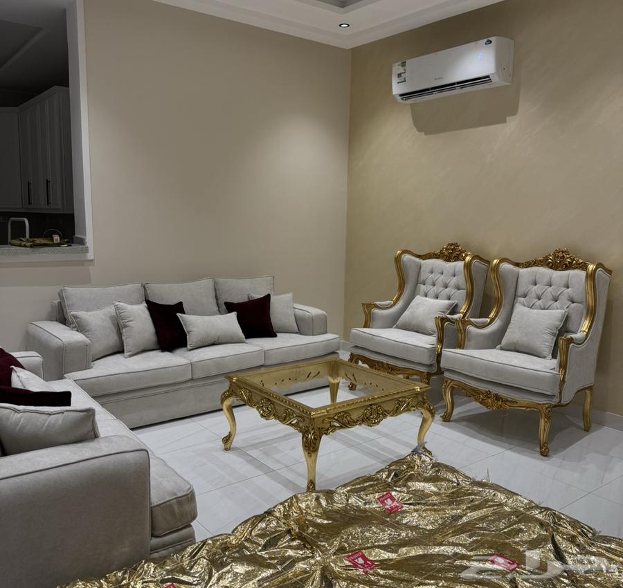 صالون معيشة فاخر للبيع64479945837314114