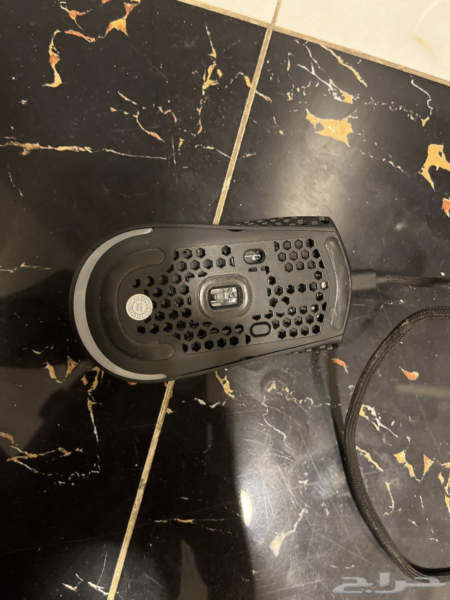 Mouse for sale, price 150, very excellent condition and includes JPR64485161560705111