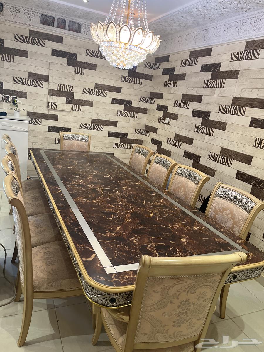 Dining table64480868000898113