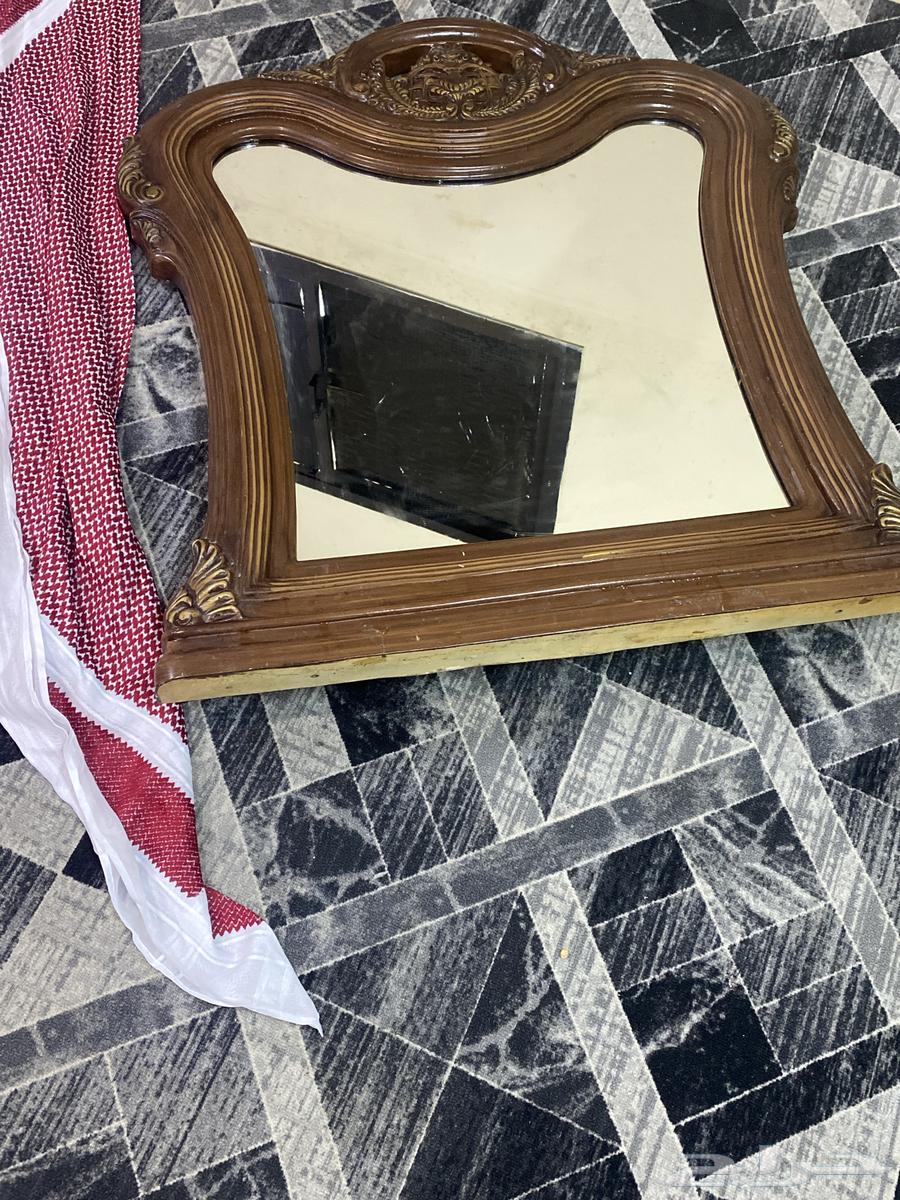 مرايه كبيره تصلح ل صاله و ل مكان كبير64482336567169110