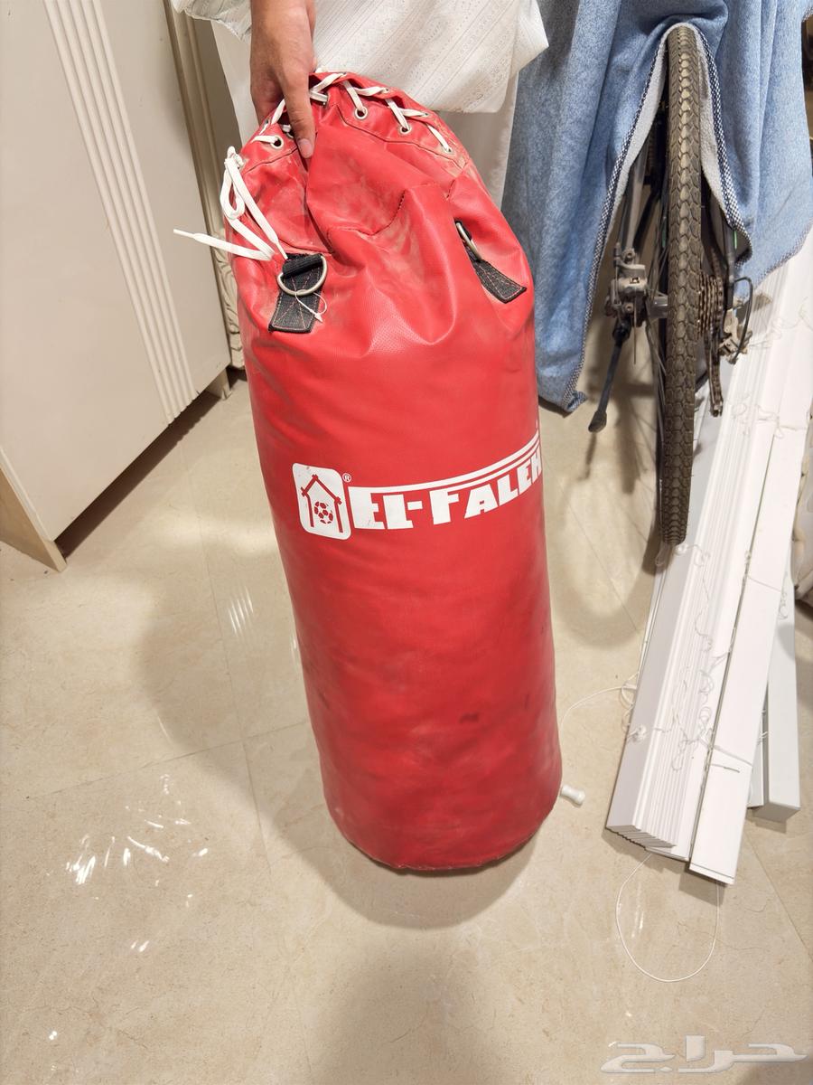 كيس ملاكمه اصلي السعر 200 وصامل ما نختلف معه64485284222849113