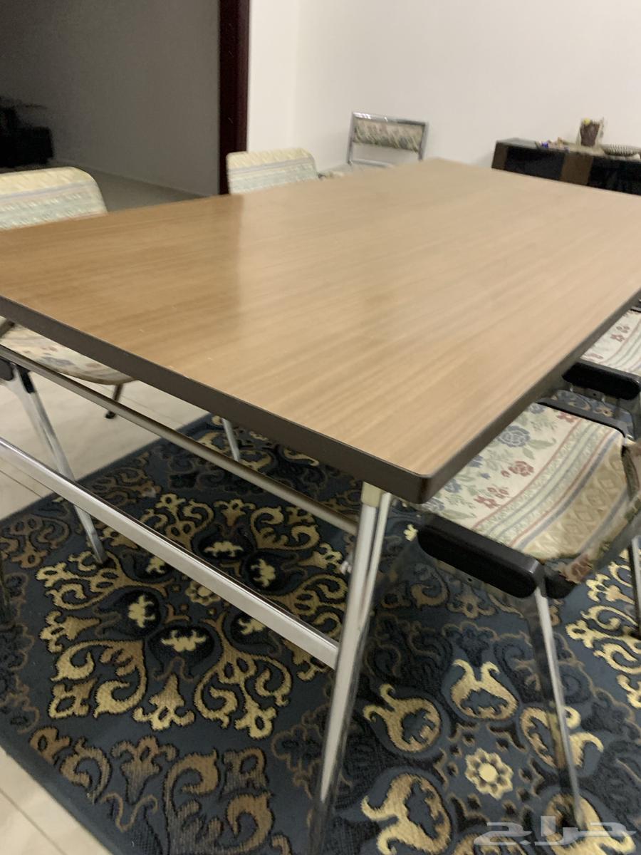 Table with 4 chairs. Single bed 120 cm with mattress and drawers64480963730177113
