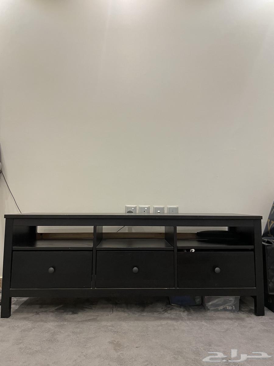 طاولة تلفزيون ايكيا64481613131906114