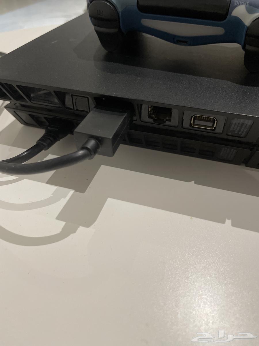 Sony 4 with controller and strap WATCH DOGS264482309259137113