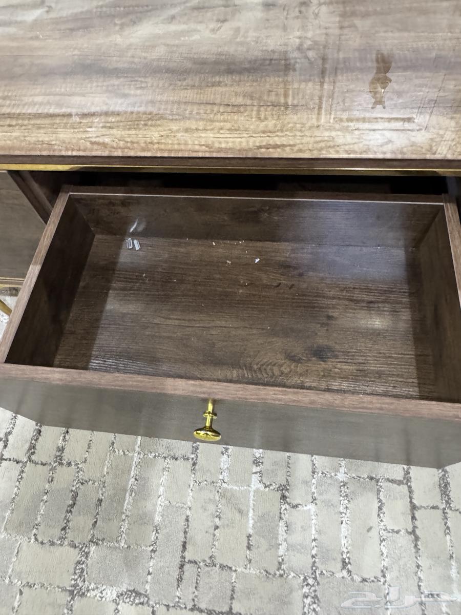 طاولة شاشة للبيع64482349906946111