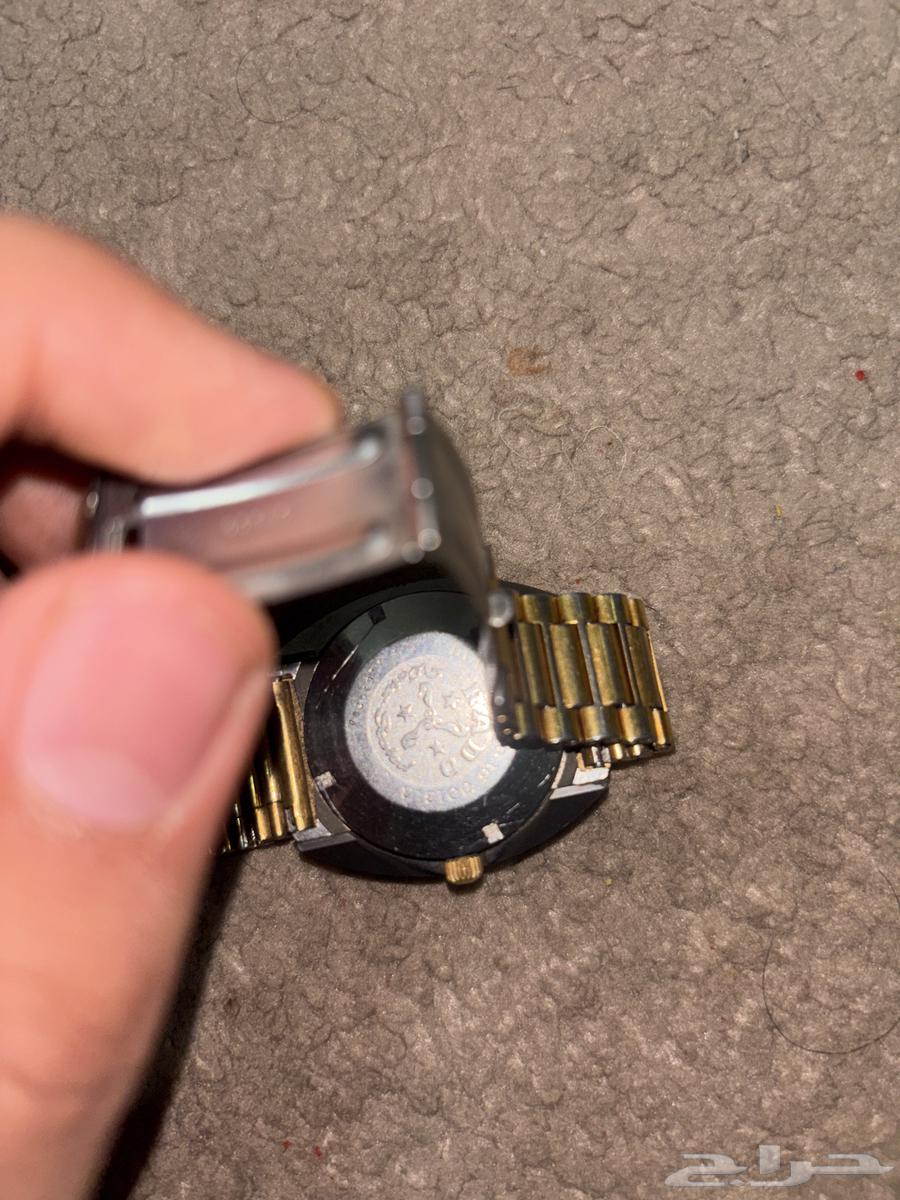 ساعه راديو عمرها فوق الخمسين سنه على السوم64485834051970113