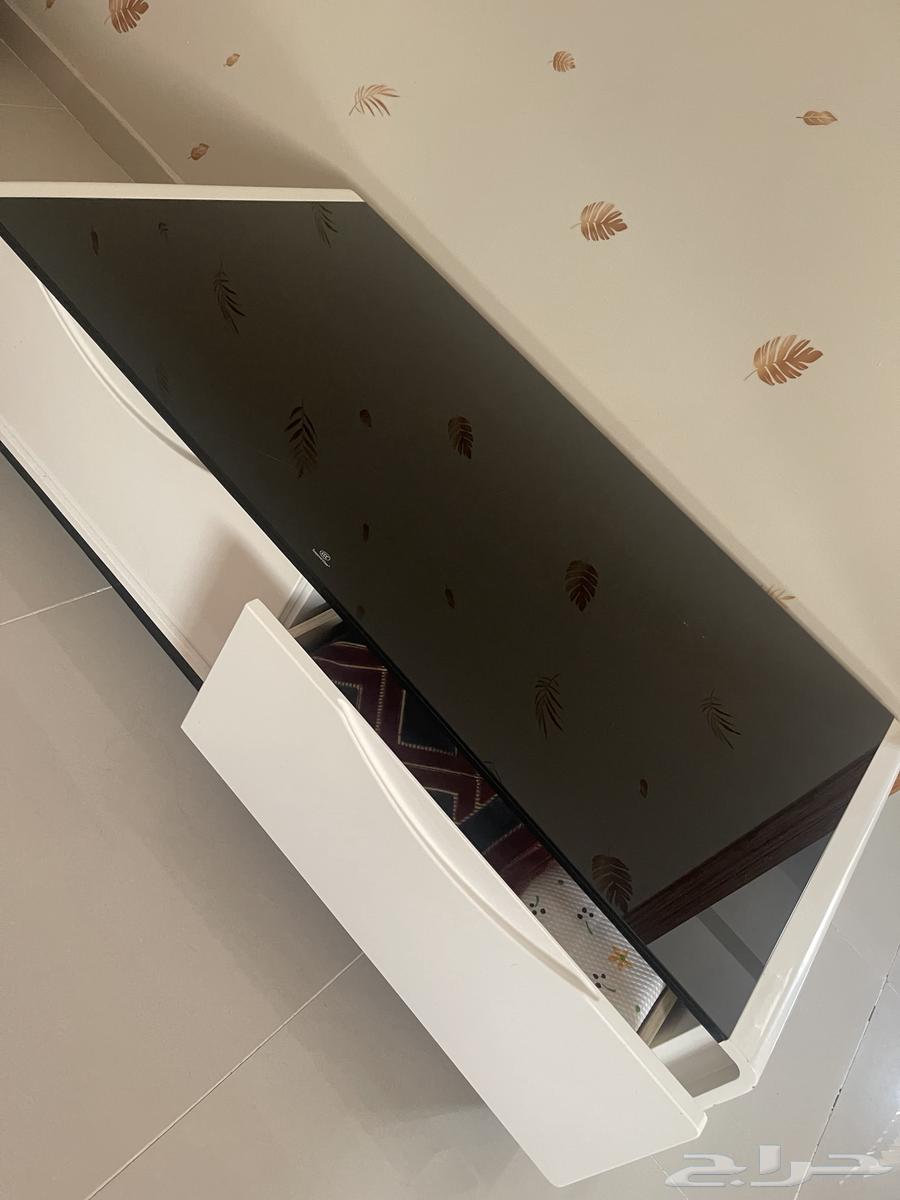 طاولة للبيع64480894991746110