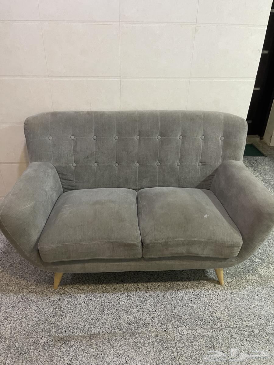كنبة للبيع بحالة جيدة جدا64484538929667110