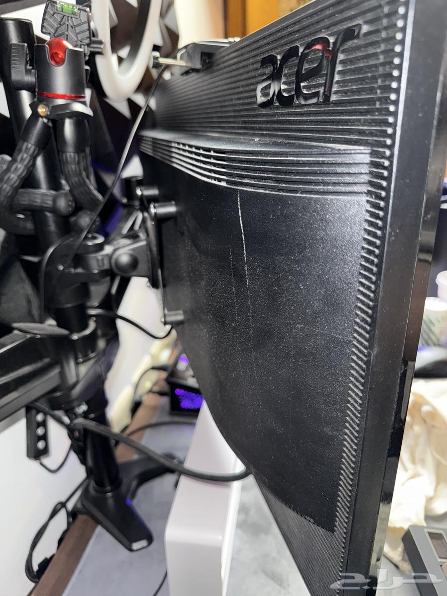 شاشتين للبيع (شاشة Acer) و (شاشة LG)64486067985665113