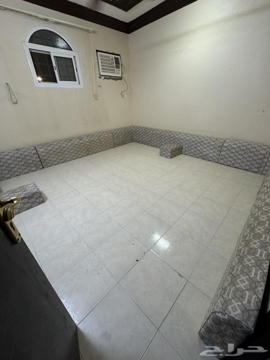 للبيع مساند 4في464479493812098110