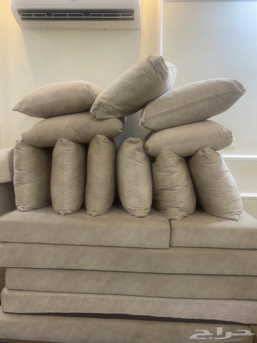 جلسة للبيع مافيه عيوب64483150719361110