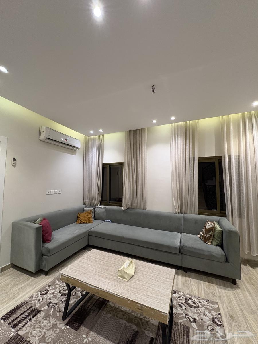 للبيع أثاث مستعمل بحالة ممتازة جدا64486012811906111