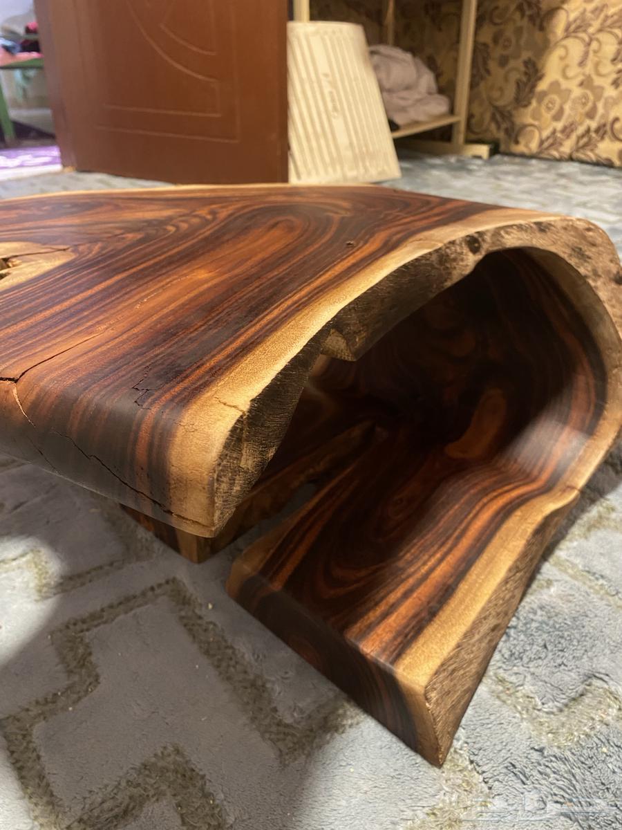 طاوله خشب طبيعي ارضيه. خشب لبخ. قطعه واحده محفوره.64482091293571113