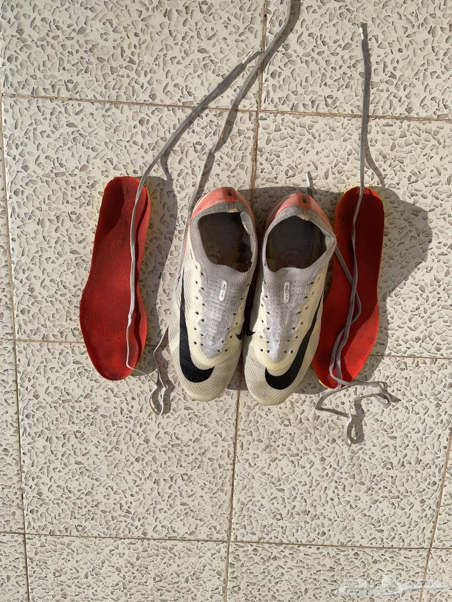 بوط رياضي من نايك اصلي مستخدم جديد نظيف على السوم64480153480579110