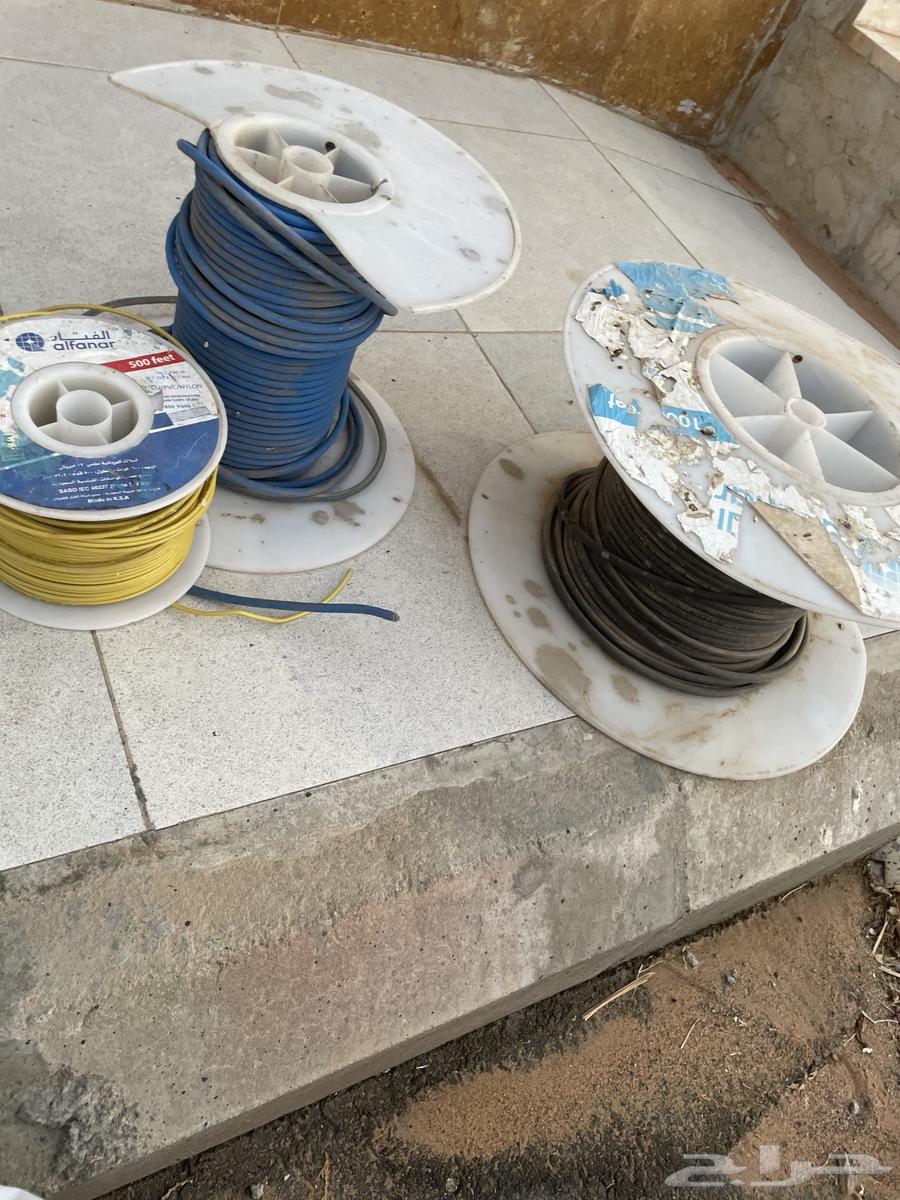 اسلاك كهرباء64484375503618112