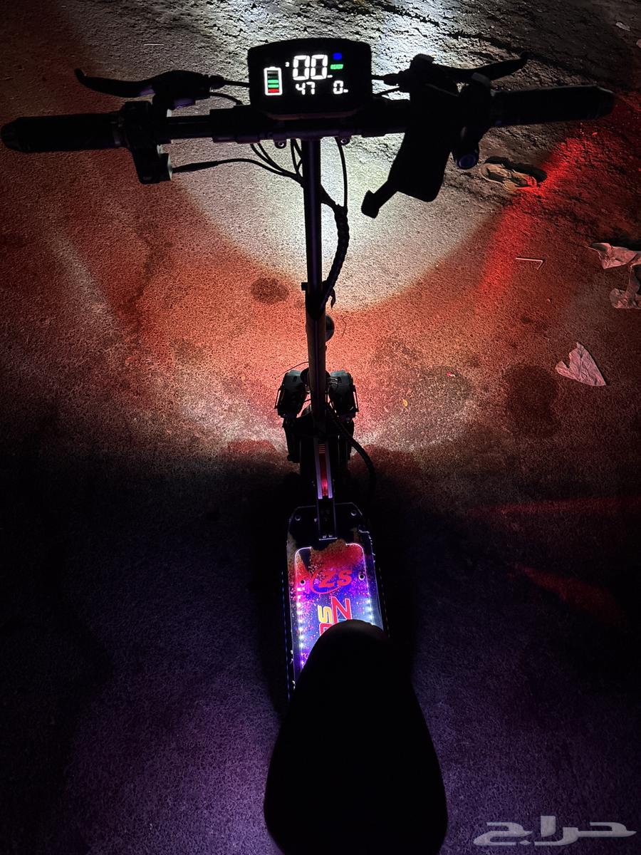 سكوتر كهربائي كبير64479729341442113