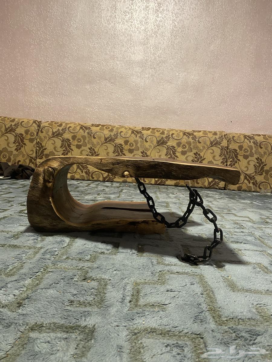 طاوله خشب طبيعي ارضيه. خشب لبخ. قطعه واحده محفوره.64482091293571111