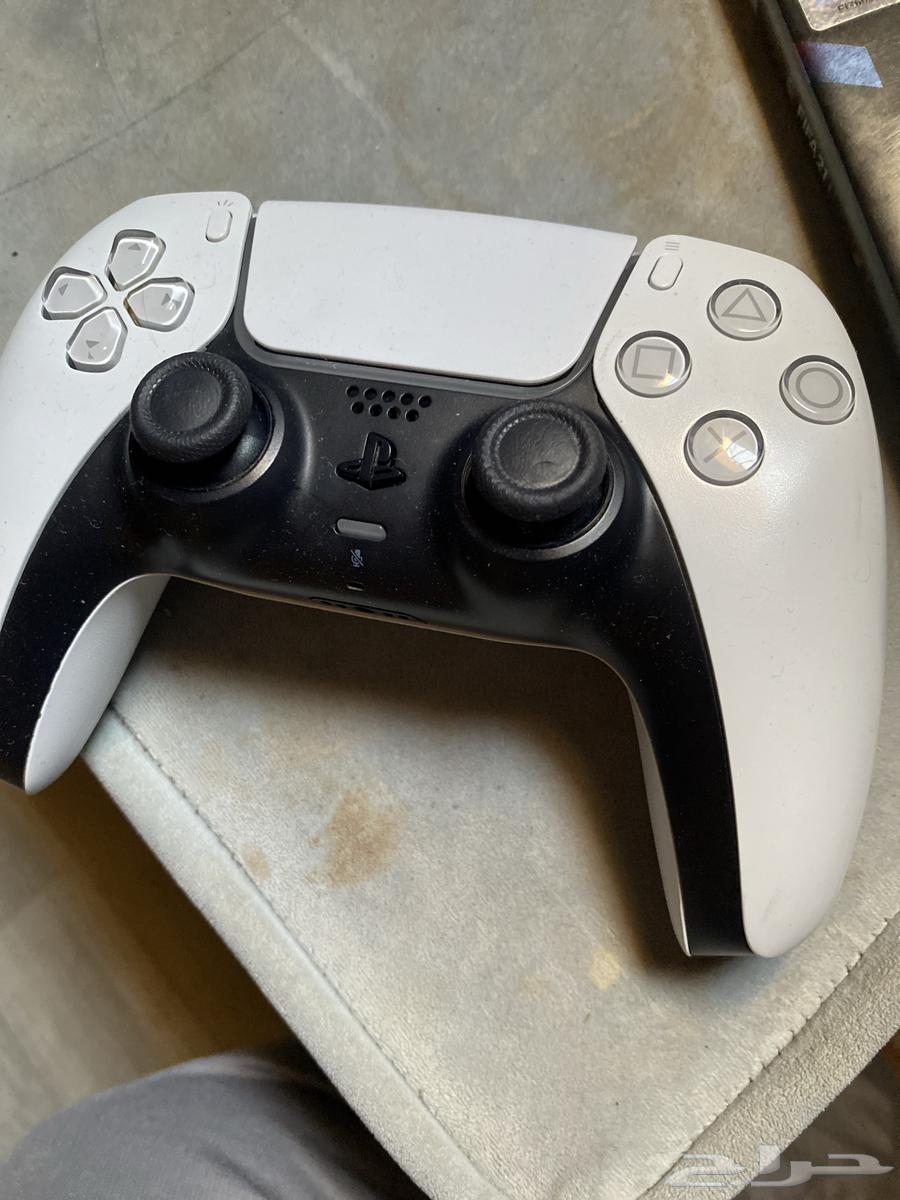 يد سوني5 وشريط فيفا 2164482837037698111