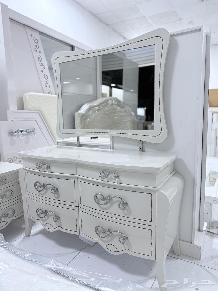 غرفة نوم مستعملة ولكنها في حالة جيدة ذات جودة قوية64479762164609113