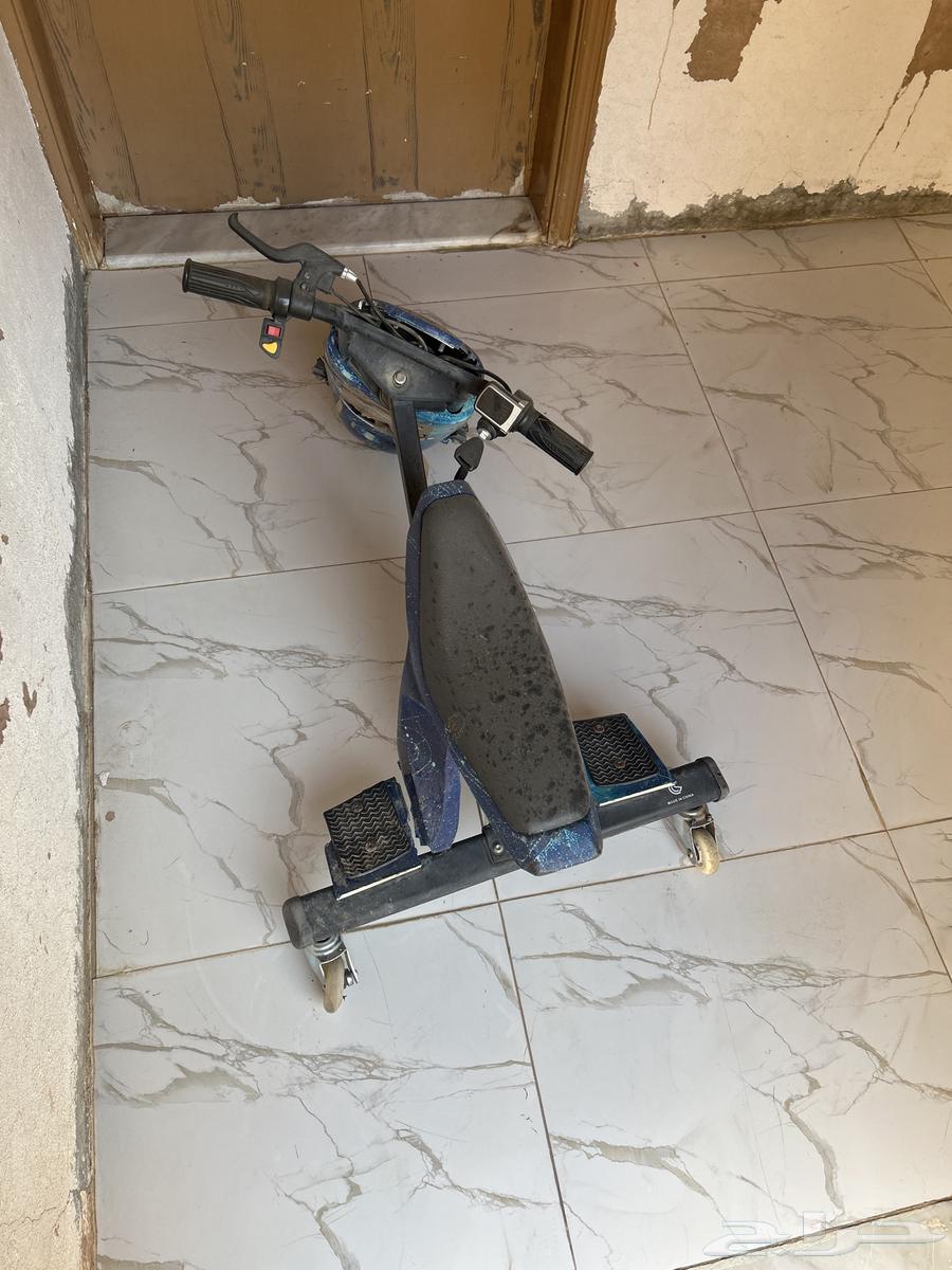 A new scooter, nothing in it64482973195649111