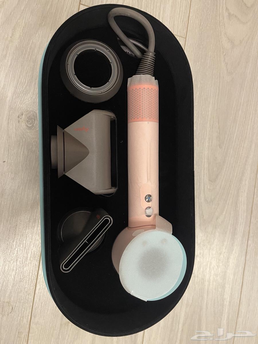 New Dyson Hair Styling Device, Unused64485847660034112
