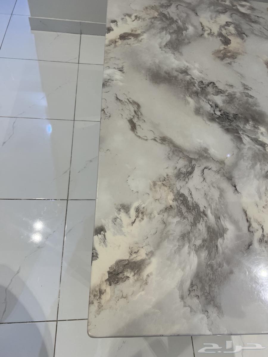 طاولة طعام رخام تكفي ل6اشخاص شبه جديده64480881443841111