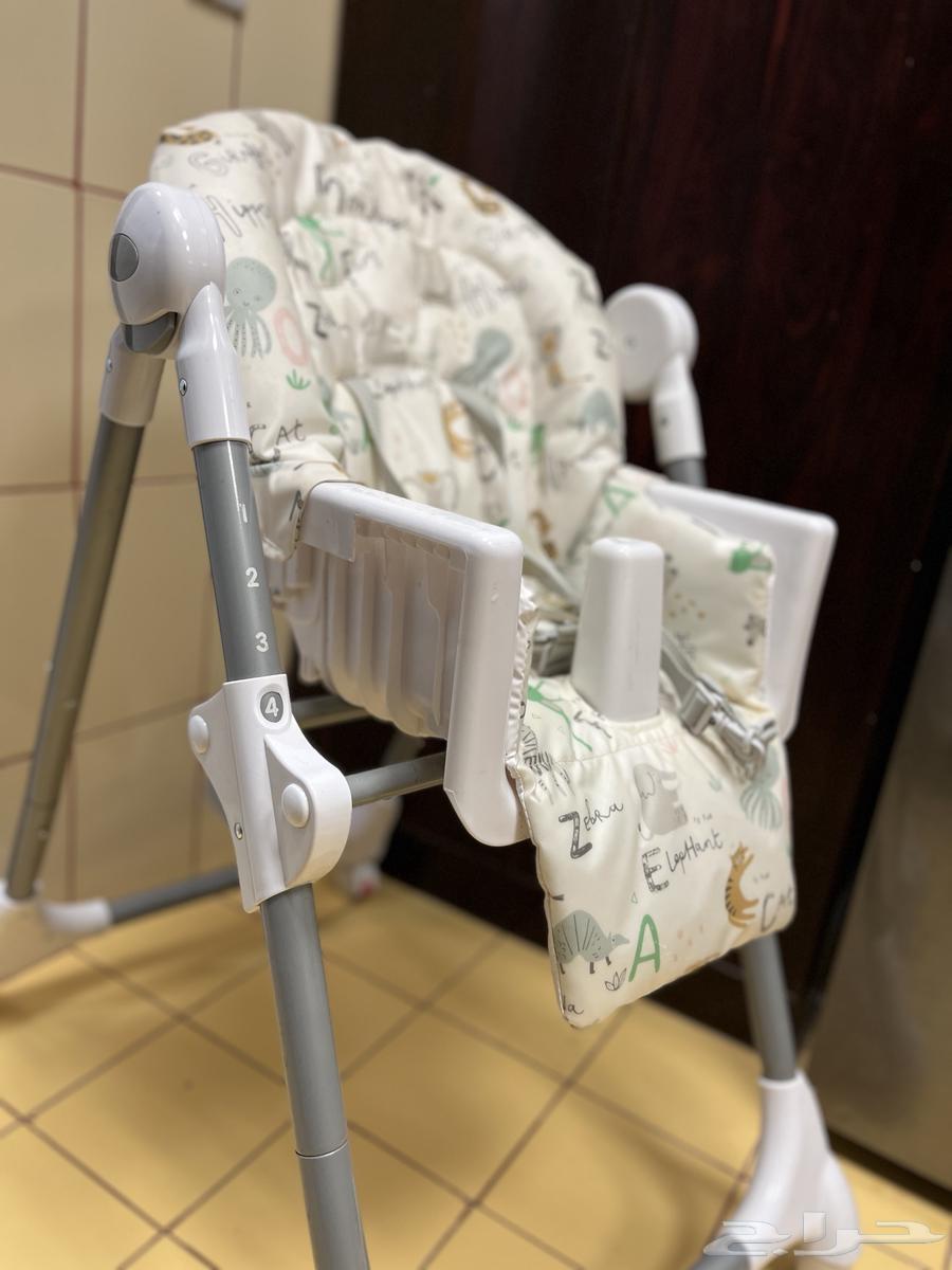 كرسي اكل جديد استخدام شهرفقط قابل للنزول للاسفل ولنوم الطفل64481046231937113