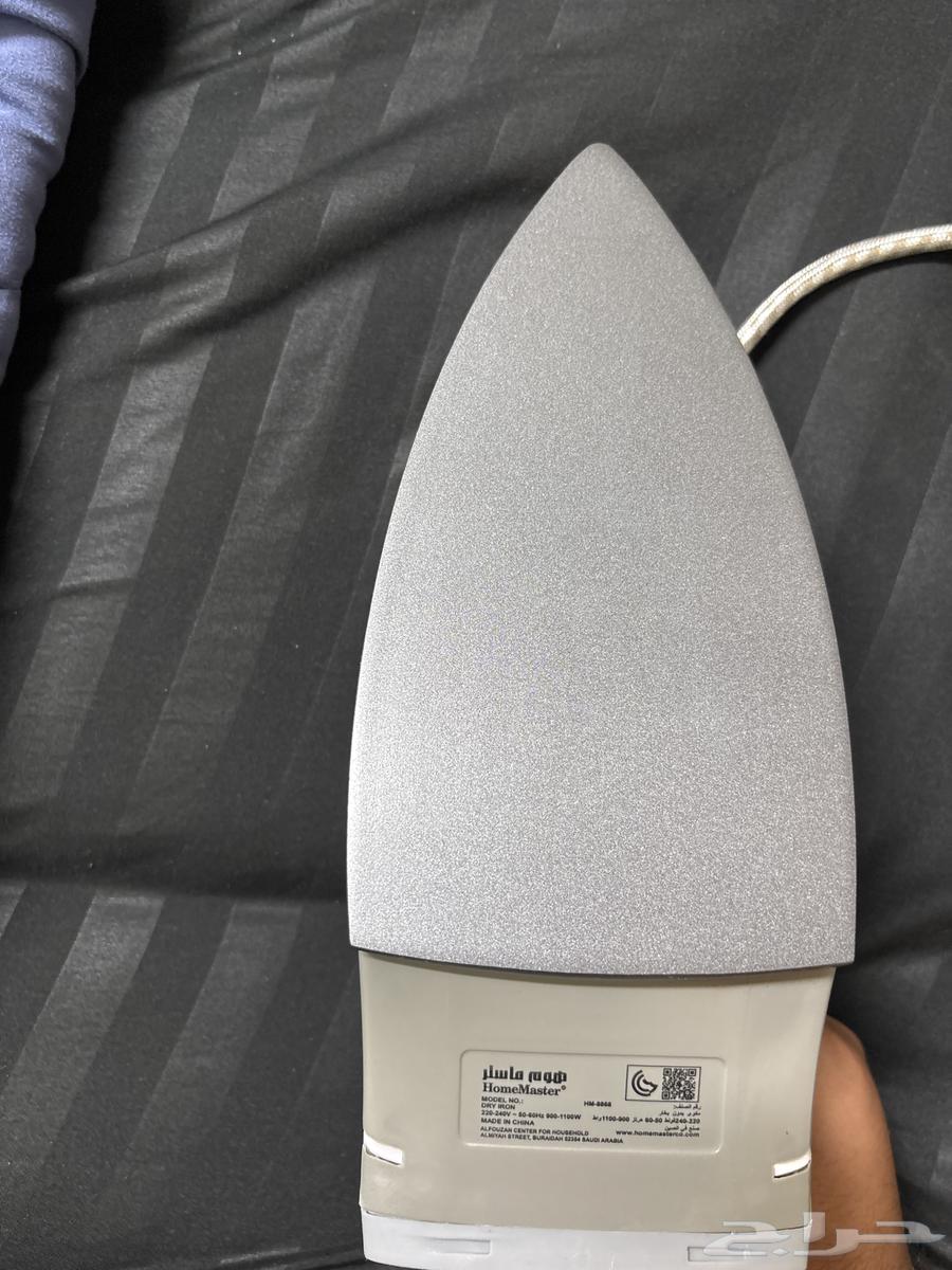 A regular iron used only once, its box is available64485584364803111