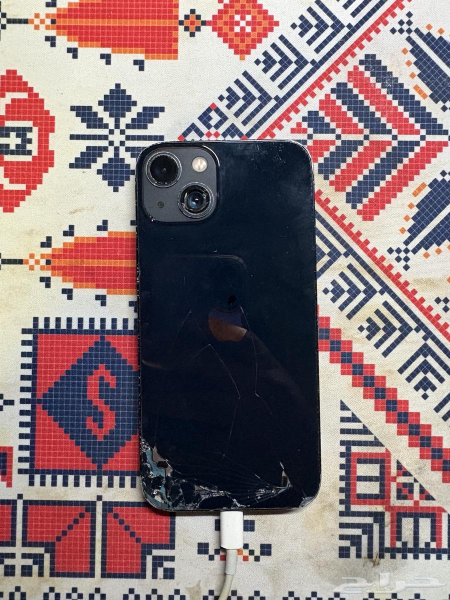 ايفون 13 ازرق غامق 128 قيقا64481277871619111