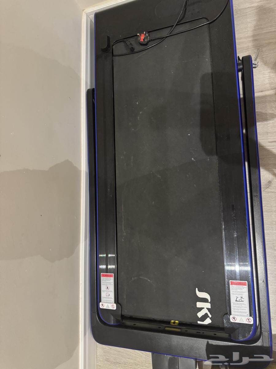 Portable and easy-to-move treadmill64482336558850111