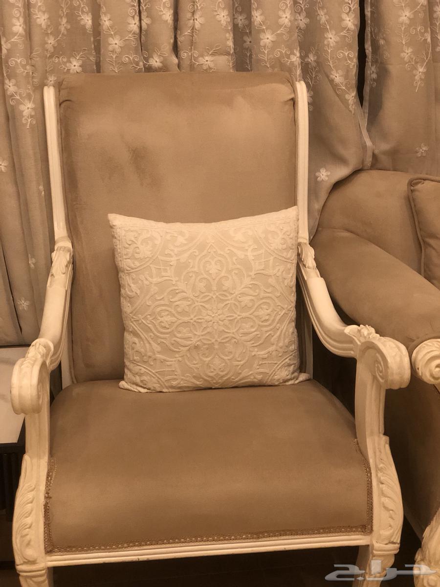 كنب شبه جديد بملحقاته64481613206145111