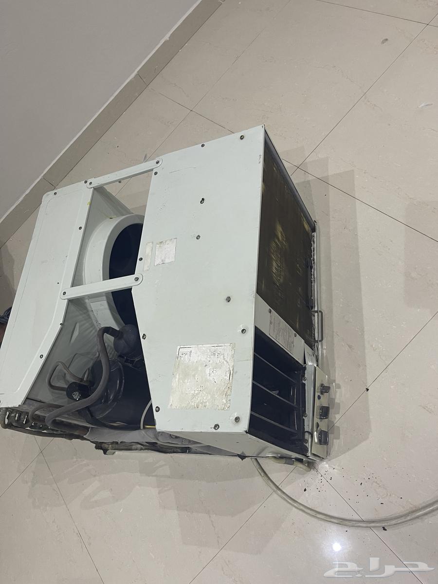 A semi-new air conditioner. Please, only contact or message the buyer.64485502059138112