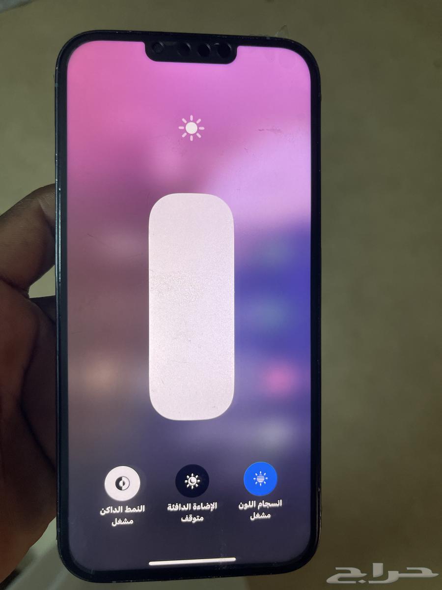 آيفون 13برو ماكس 256 تم تغير الشاشة و خلفية الجوال مكسورة64481613180418111