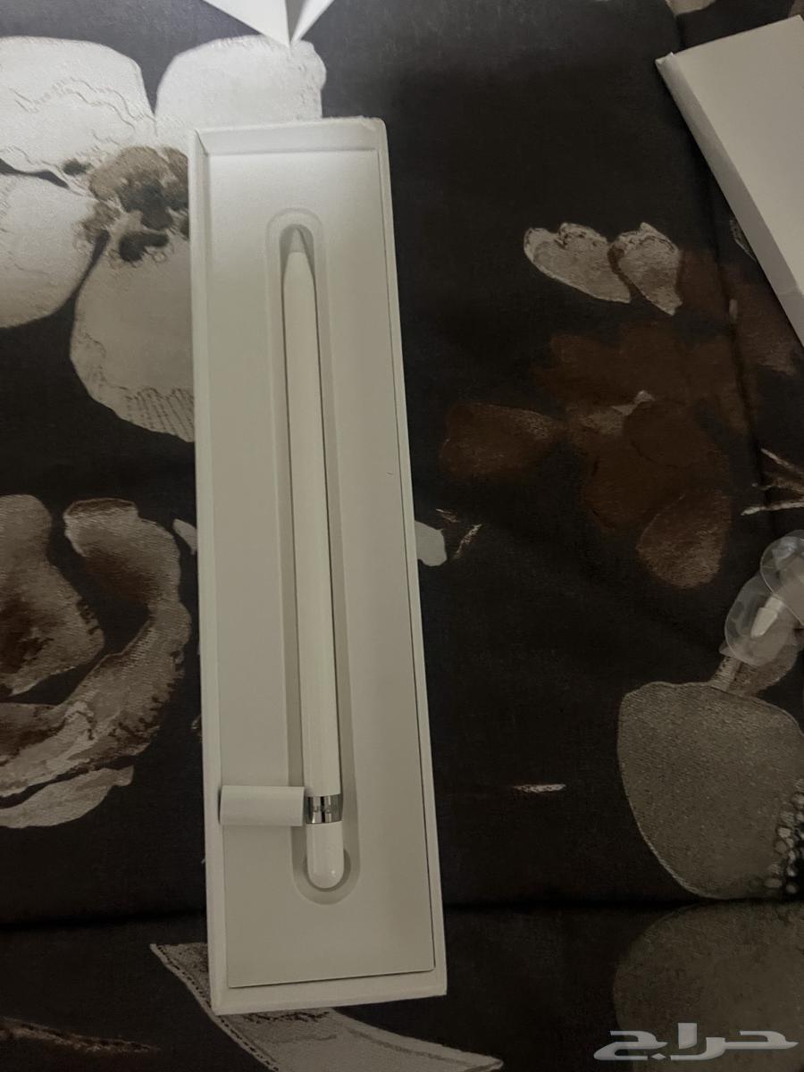 Original Apple iPad Pen bought from Jarir for 600, used once64484307721731112