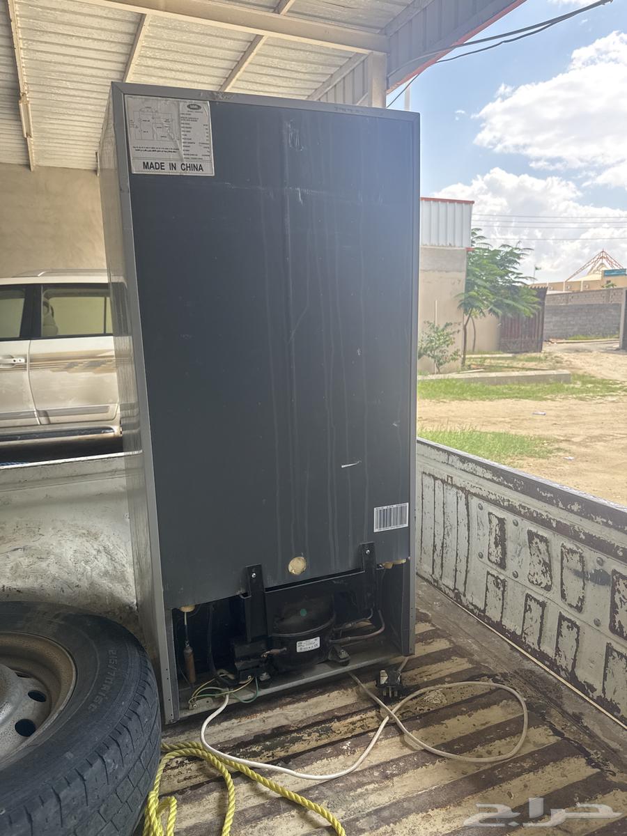 ثلاجة للبيع عيبها تهريب فريون64481517982721111