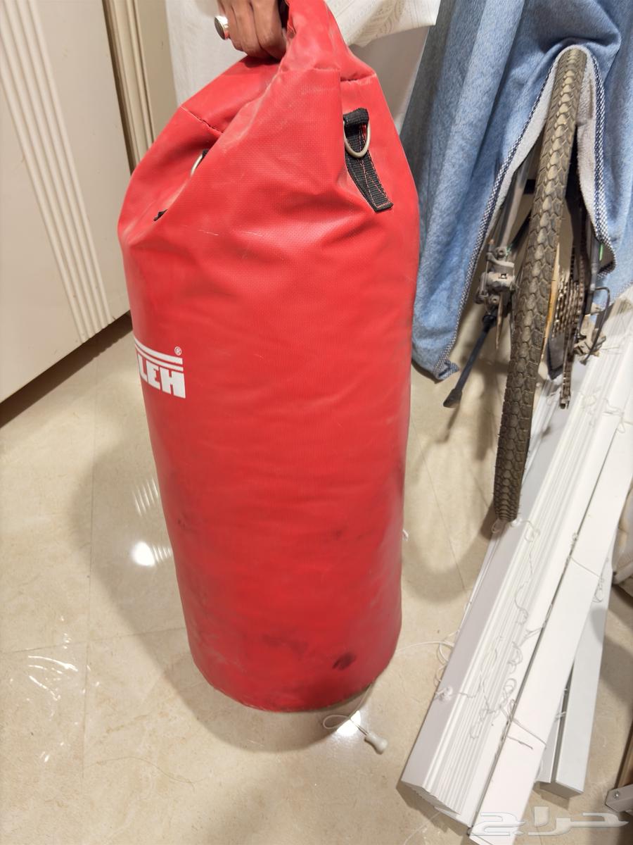 كيس ملاكمه اصلي السعر 200 وصامل ما نختلف معه64485284222849111