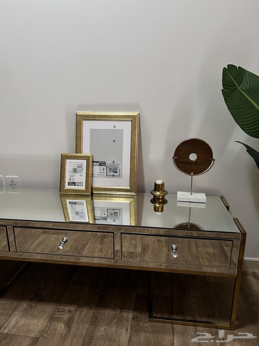 طاولة تلفزيون وطاولة قهوة جديده64483410855682110