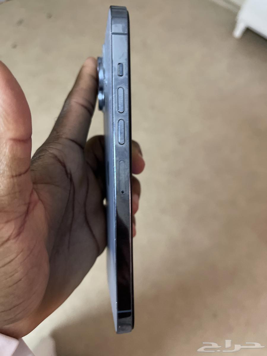 آيفون 13برو ماكس 256 تم تغير الشاشة و خلفية الجوال مكسورة64481613180418113