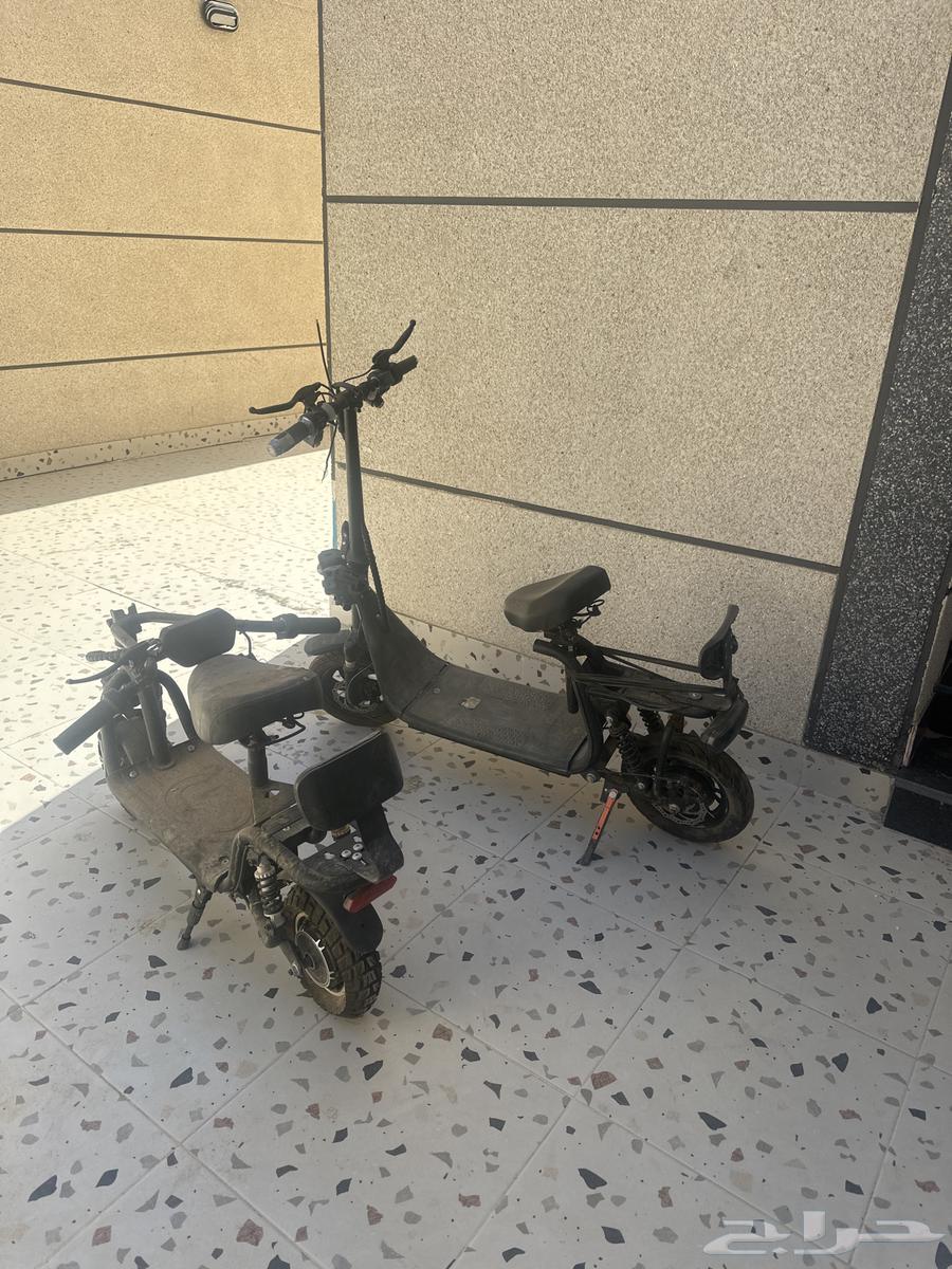 2 scooters64480358946945110