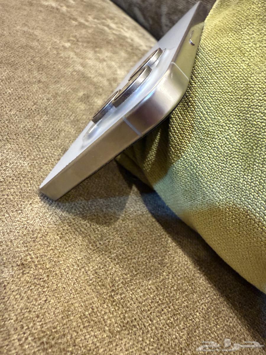 اي فون 15 بور ماكس 25664483301340418114